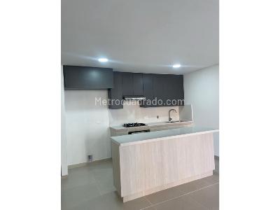 Apartamento de 2 alcobas en venta en Loma De Los Mesa, Envigado, 98 m² · foto 3 de 13
