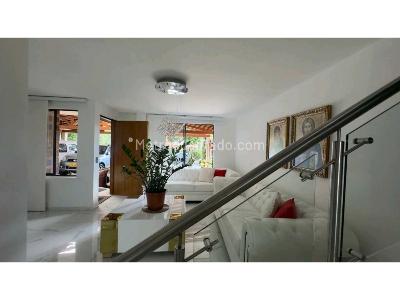 Casa de 3 alcobas en venta en El Dorado, Envigado, 200 m² · foto 10 de 20