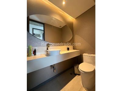 Apartamento de 2 alcobas en venta en El Poblado Milla De Oro, Medellín, 125 m² · foto 17 de 20