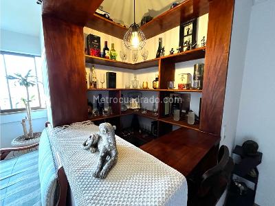 Apartamento de 4 alcobas en venta en Centro La Candelaria, Medellín, 202 m² · foto 2 de 14