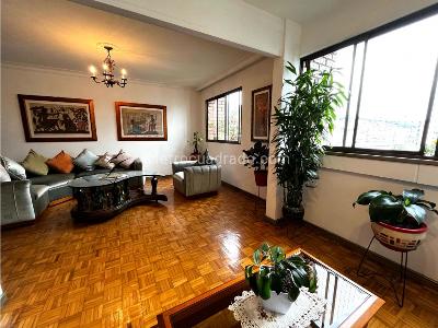 Apartamento de 4 alcobas en venta en Centro La Candelaria, Medellín, 202 m² · foto 4 de 14