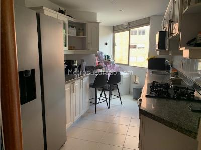 Apartamento de 3 alcobas en venta en Los Balsos, Medellín, 153 m² · foto 6 de 20