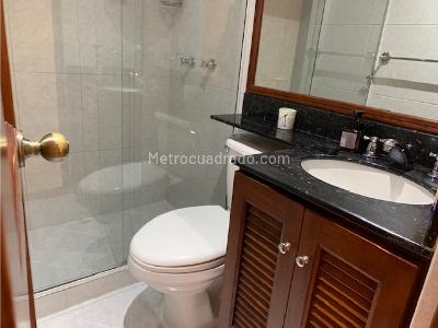 Apartamento de 3 alcobas en venta en Los Balsos, Medellín, 153 m² · foto 10 de 20