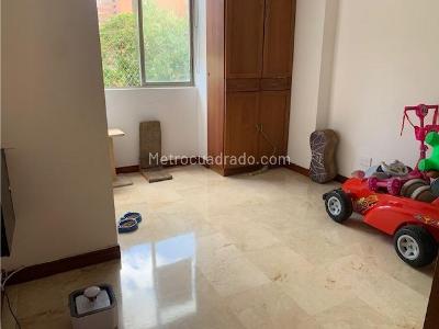 Apartamento de 3 alcobas en venta en Los Balsos, Medellín, 153 m² · foto 12 de 20