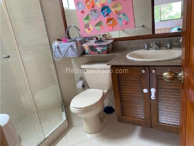 Apartamento de 3 alcobas en venta en Los Balsos, Medellín, 153 m² · foto 16 de 20