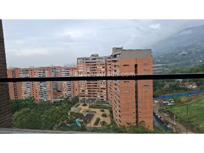 Apartamento en venta en Loma Las Brujas, Envigado · foto 2 de 15