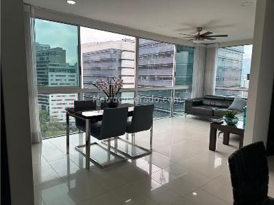 Apartamento en venta en El Poblado, Medellín · foto 2 de 10