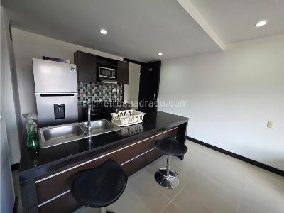 Apartamento en venta en El Poblado, Medellín · foto 4 de 10