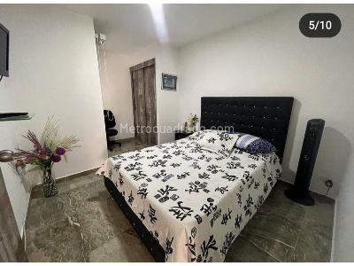 Apartamento de 4 alcobas en venta en Los Alcazares, Sabaneta, 221 m² · foto 5 de 9