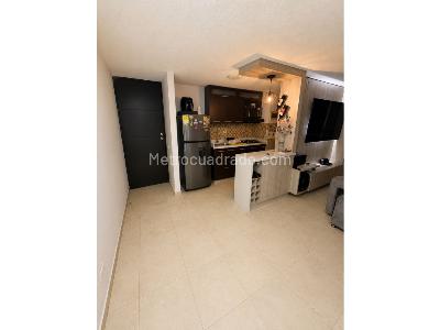 Apartamento de 3 alcobas en venta en San Jose, Sabaneta, 98 m² · foto 2 de 17