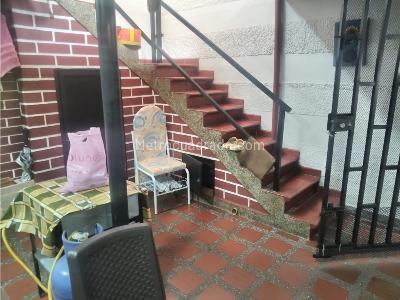 Casa en venta en El Carmelo, Itagüí · foto 10 de 15