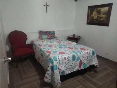 Casa en venta en El Carmelo, Itagüí · foto 7 de 15