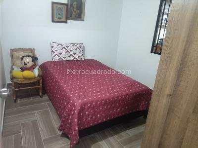 Casa en venta en El Carmelo, Itagüí · foto 9 de 15