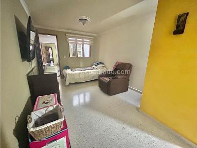 Casa de 5 alcobas en venta en Centro, Rionegro, 170 m² · foto 6 de 8