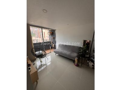 Apartamento de 2 alcobas en venta en Los Alcazares, Sabaneta, 60 m² · foto 2 de 11