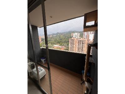 Apartamento de 2 alcobas en venta en Los Alcazares, Sabaneta, 60 m² · foto 3 de 11