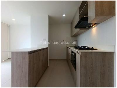Apartamento en venta en Parque, Itagüí · foto 3 de 13