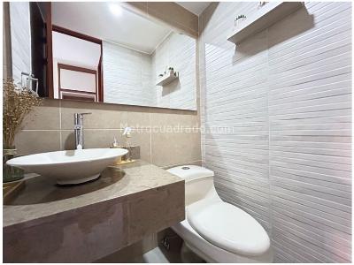 Apartamento de 3 alcobas en venta en Loma De Los Balsos, Medellín, 132 m² · foto 7 de 20