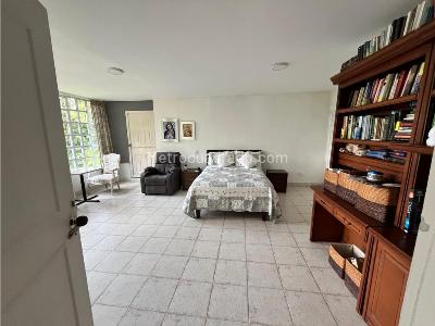 Casa de 5 alcobas en venta en El Poblado, Medellín, 470 m² · foto 15 de 20