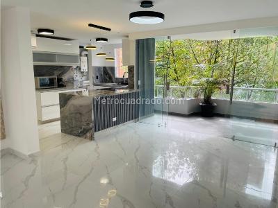 Apartamento de 3 alcobas en venta en El Poblado, Medellín, 150 m² · foto 1 de 15