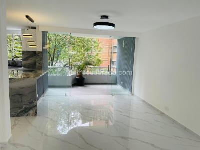 Apartamento de 3 alcobas en venta en El Poblado, Medellín, 150 m² · foto 3 de 15