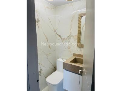 Apartamento de 3 alcobas en venta en El Poblado, Medellín, 150 m² · foto 7 de 15