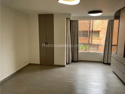 Apartamento de 3 alcobas en venta en El Poblado, Medellín, 150 m² · foto 9 de 15