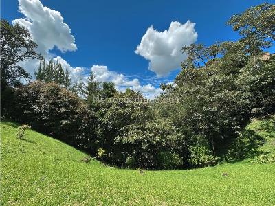 Casa de 4 alcobas en venta en Escobero, Envigado, 330 m² · foto 2 de 20