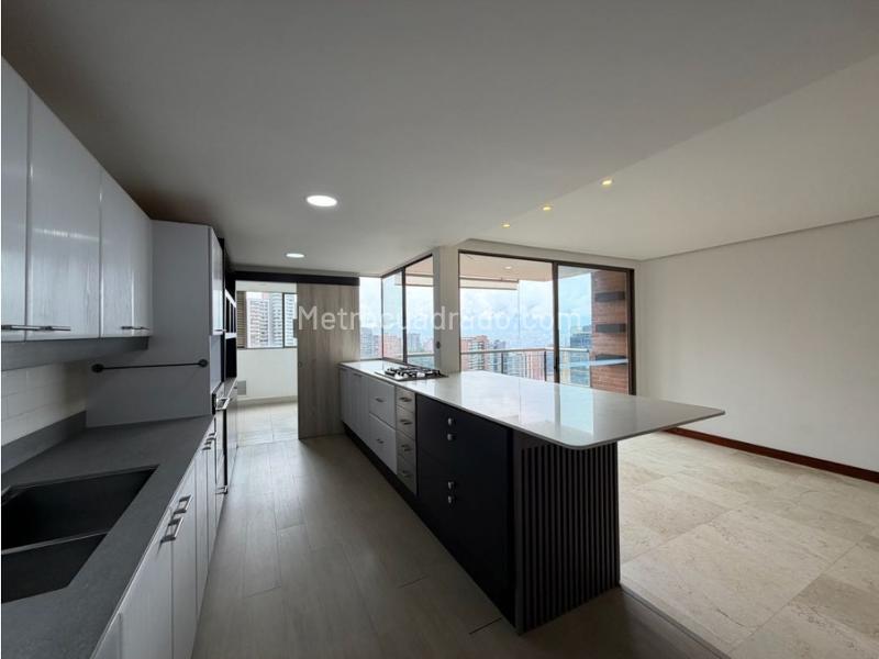 Piso – Medellín - Más