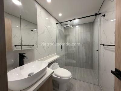 Apartamento en venta en Laureles, Medellín · foto 7 de 18