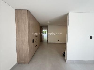 Apartamento en venta en Laureles, Medellín · foto 8 de 18