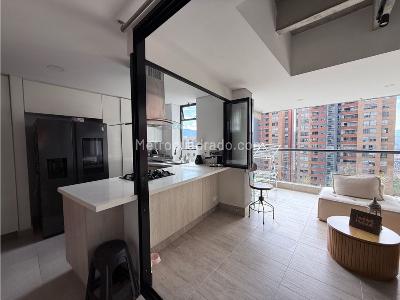 Apartamento de 3 alcobas en venta en Loma De Las Brujas, Envigado, 147 m² · foto 10 de 20