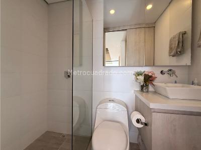 Apartamento de 3 alcobas en venta en Loma De Las Brujas, Envigado, 147 m² · foto 15 de 20