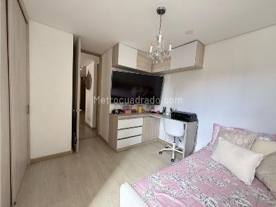 Apartamento de 3 alcobas en venta en Loma De Las Brujas, Envigado, 147 m² · foto 16 de 20