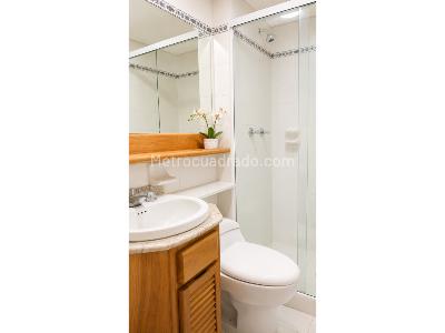 Apartamento de 2 alcobas en venta en El Poblado, Medellín, 60 m² · foto 11 de 11