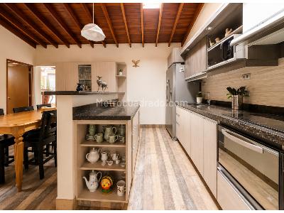 Casa de 5 alcobas en venta en Calasanz, Medellín, 186 m² · foto 5 de 19