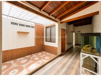 Casa de 5 alcobas en venta en Calasanz, Medellín, 186 m² · foto 12 de 19