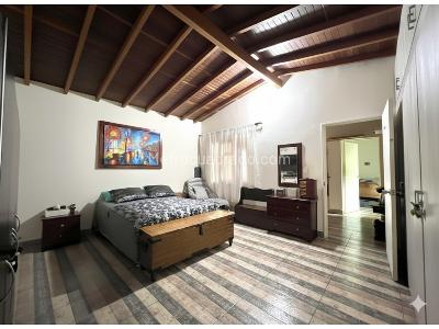 Casa de 5 alcobas en venta en Calasanz, Medellín, 186 m² · foto 13 de 19