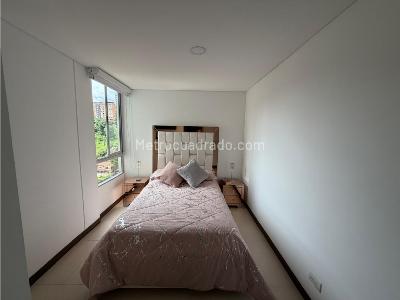 Apartamento de 2 alcobas en venta en La Doctora, Sabaneta, 77 m² · foto 13 de 20