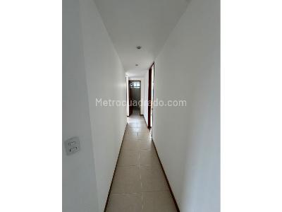 Apartamento de 3 alcobas en venta en Holanda, Sabaneta, 93 m² · foto 6 de 15