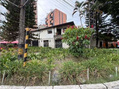 Casa de 5 alcobas en venta en El Velodromo, Medellín, 417 m² · foto 2 de 20