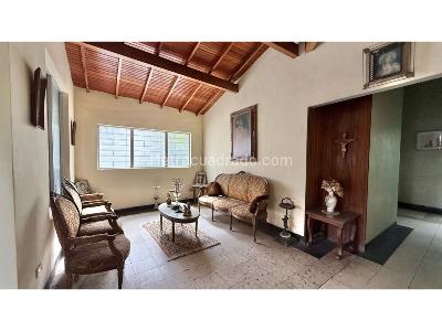 Casa de 5 alcobas en venta en El Velodromo, Medellín, 417 m² · foto 7 de 20