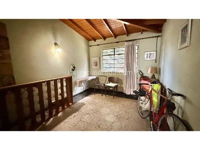 Casa de 5 alcobas en venta en El Velodromo, Medellín, 417 m² · foto 14 de 20