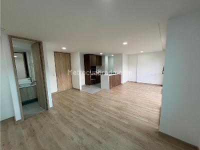 Apartamento de 3 alcobas en venta en San Jose, Sabaneta, 76 m² · foto 3 de 20