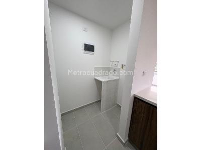 Apartamento de 3 alcobas en venta en San Jose, Sabaneta, 76 m² · foto 8 de 20