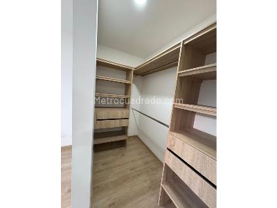 Apartamento de 3 alcobas en venta en San Jose, Sabaneta, 76 m² · foto 18 de 20