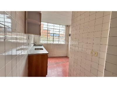 Casa de 2 alcobas en venta en El Velodromo, Medellín, 157 m² · foto 8 de 12