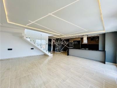 Apartamento de 4 alcobas en venta en Belen Rosales, Medellín, 200 m² · foto 9 de 20