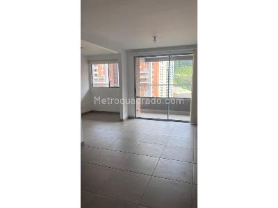 Apartamento de 2 alcobas en venta en San Jose, Sabaneta, 71 m² · foto 4 de 19