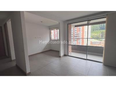 Apartamento de 2 alcobas en venta en San Jose, Sabaneta, 71 m² · foto 12 de 19
